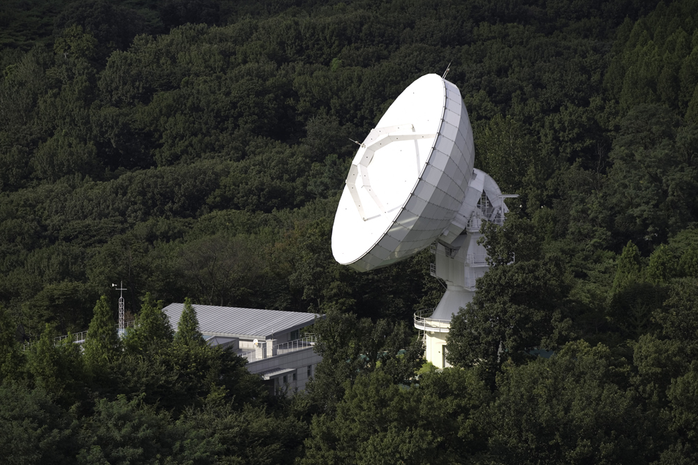 Telescopes Team Up to Form 5,000-Mile-Wide Mega-Scope